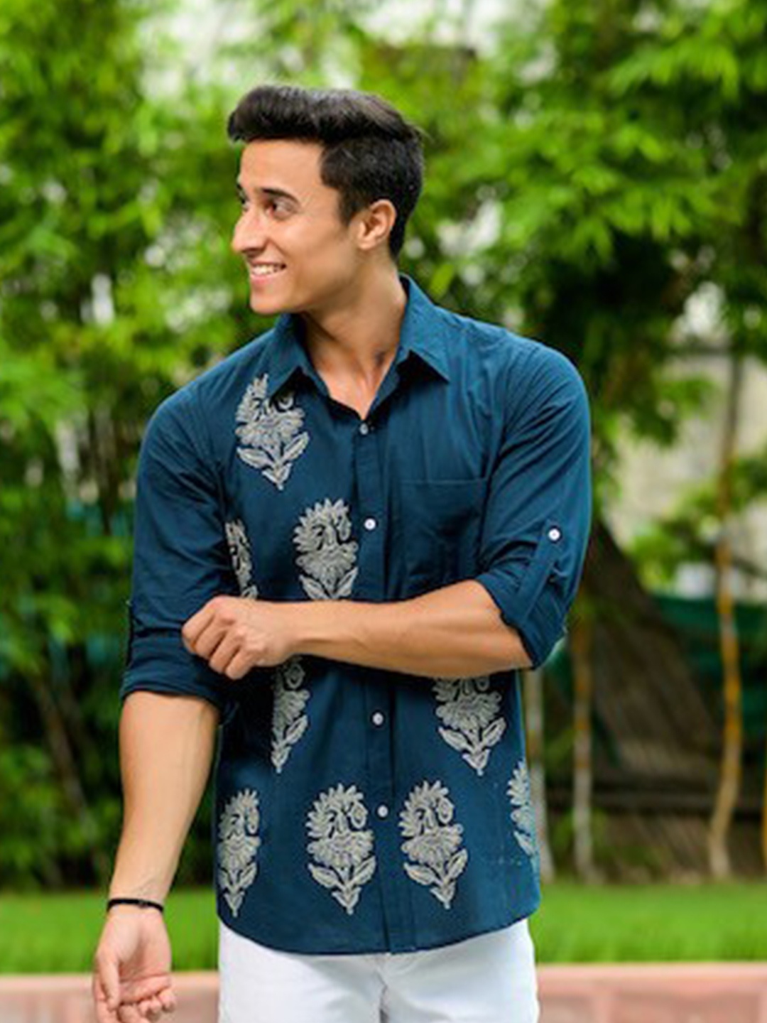 

Hatheli Spread Collar Ethnic Motifs Printed Casual Cotton Shirt, Blue