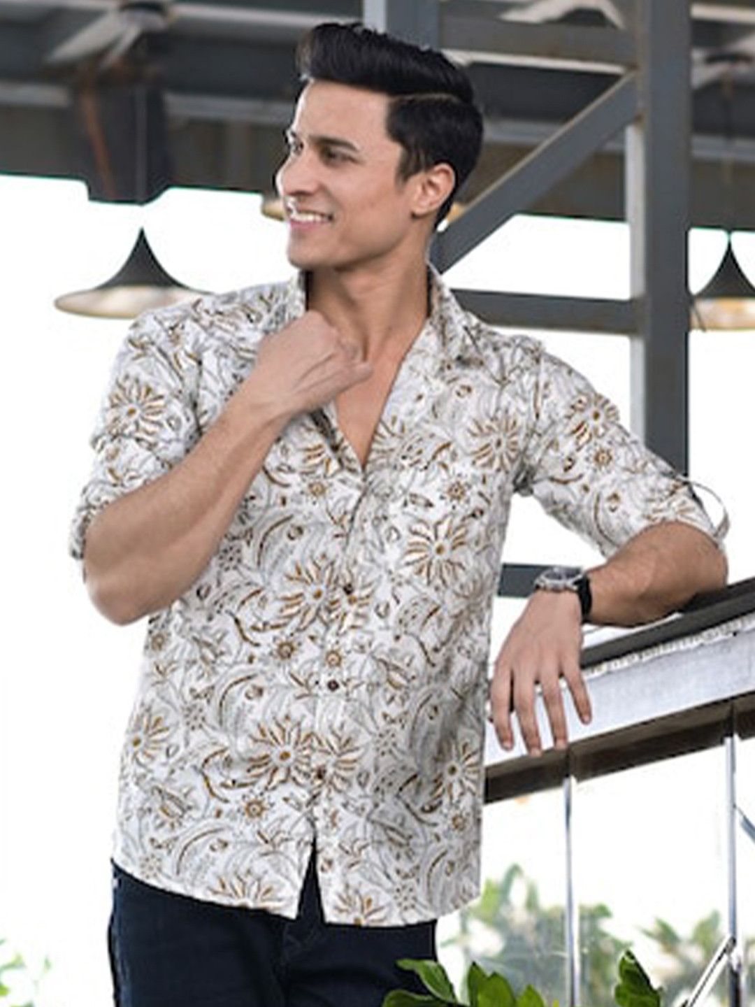 

Hatheli Spread Collar Floral Printed Casual Cotton Shirt, White