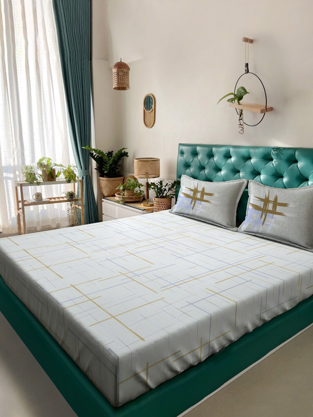 

KLOTTHE Grey Printed 400TC Pure Cotton Super King Bedsheet With 2 Pillow Covers