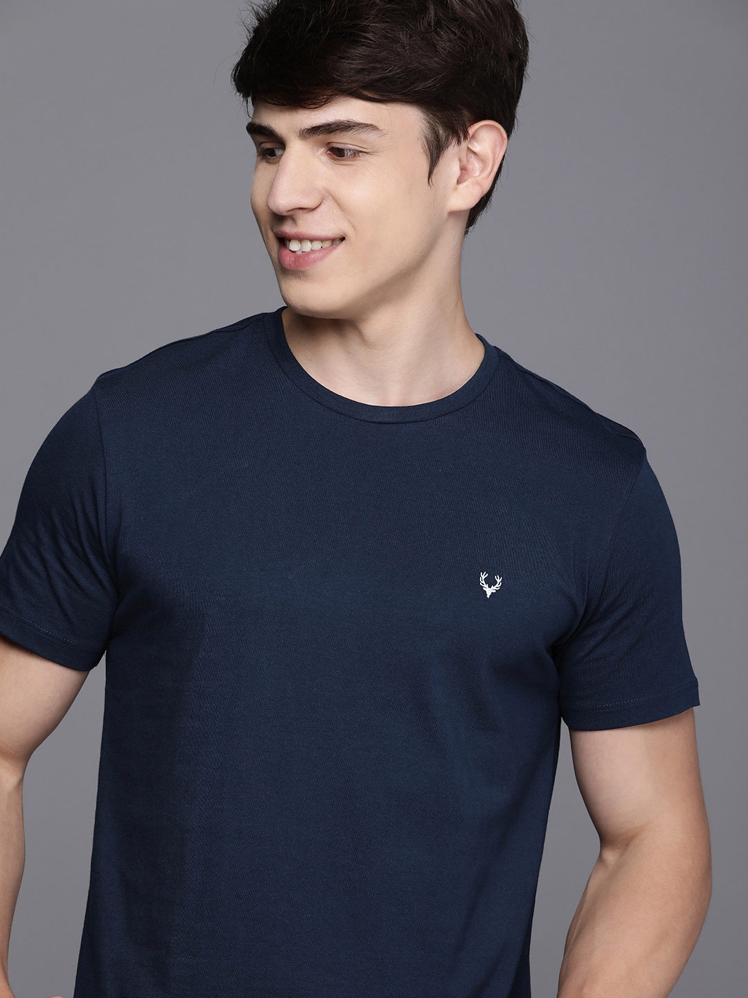 

Allen Solly Men Solid Regular Fit T-shirt, Navy blue