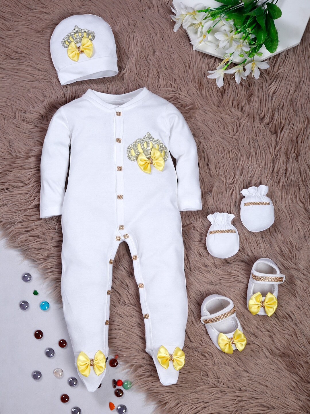 

TINY MINY ME Infants Pure Cotton Embellished & Bow Detail Baby Apparel Gift Set, White