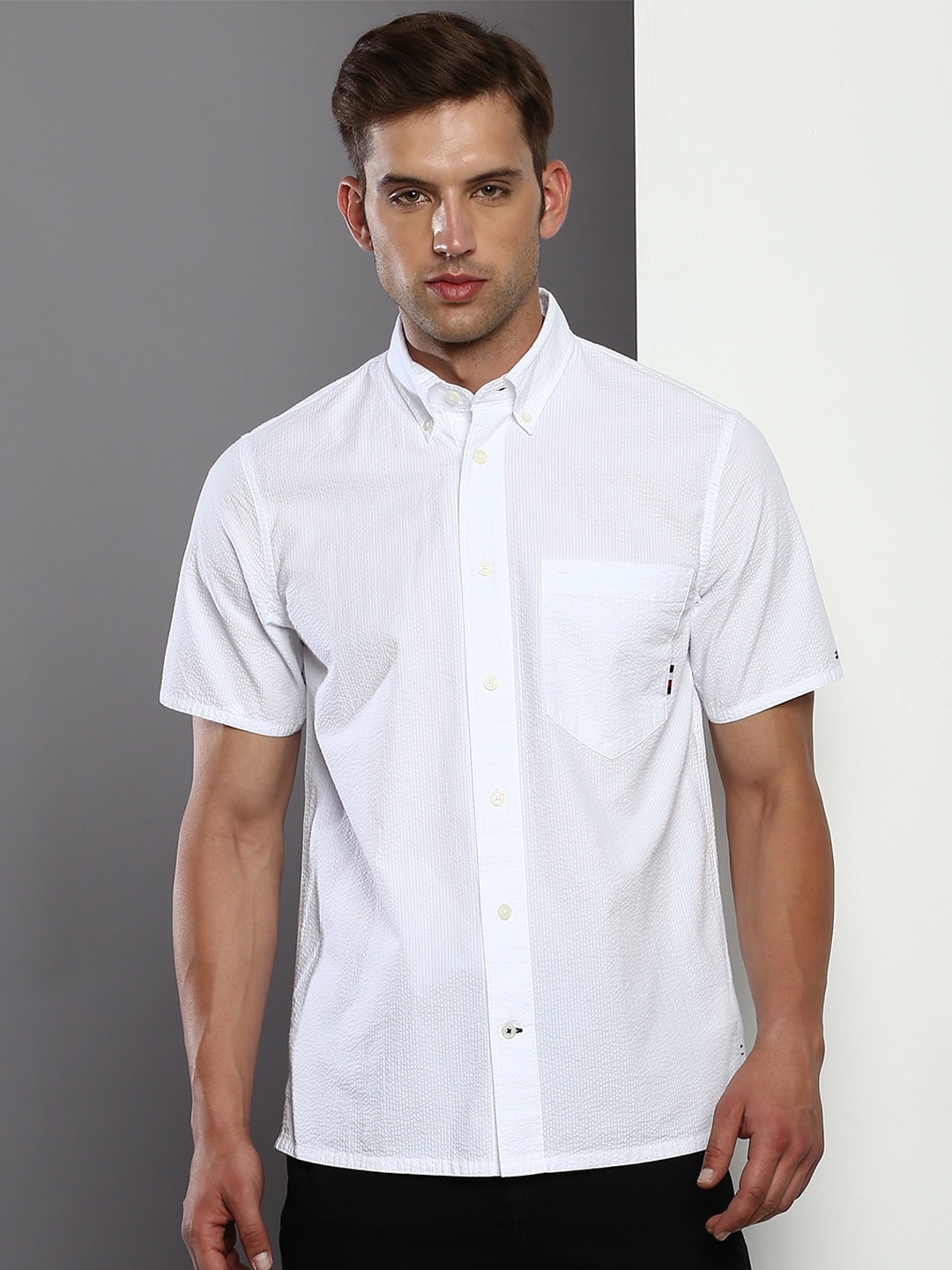 

Tommy Hilfiger Self Design Button-Down Collar Seersucker Weave Pure Cotton Casual Shirt, White