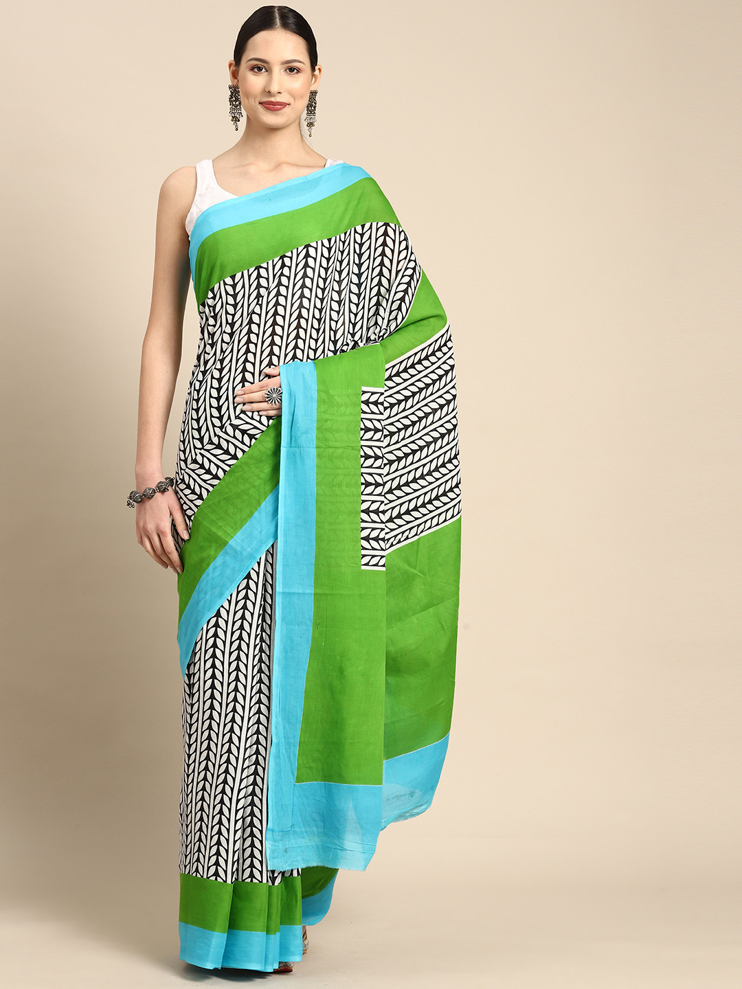 

BUTA BUTI Floral Pure Cotton Saree, Black