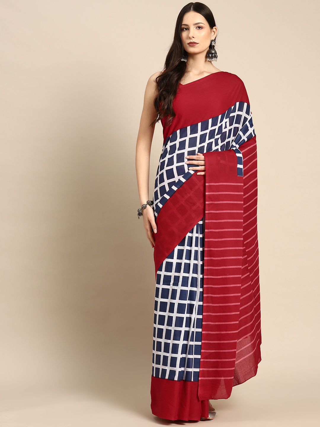 

BUTA BUTI Checked Pure Cotton Saree, Navy blue