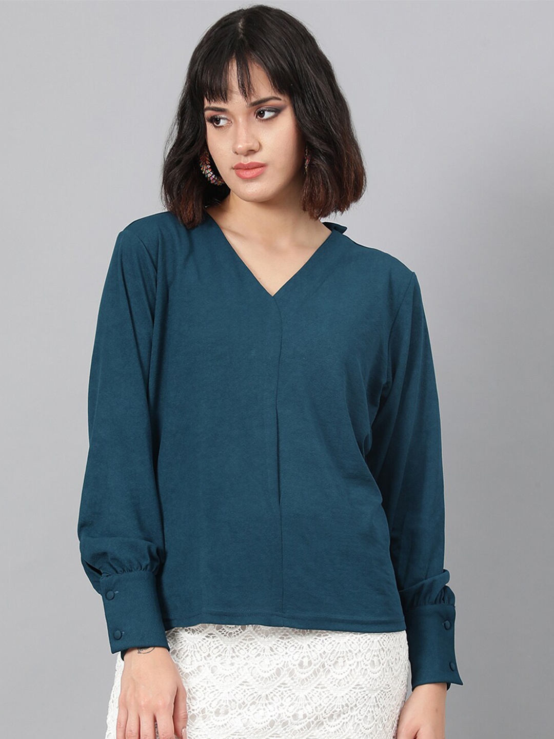 

Kotty Green V-Neck Cuffed Sleeves Top