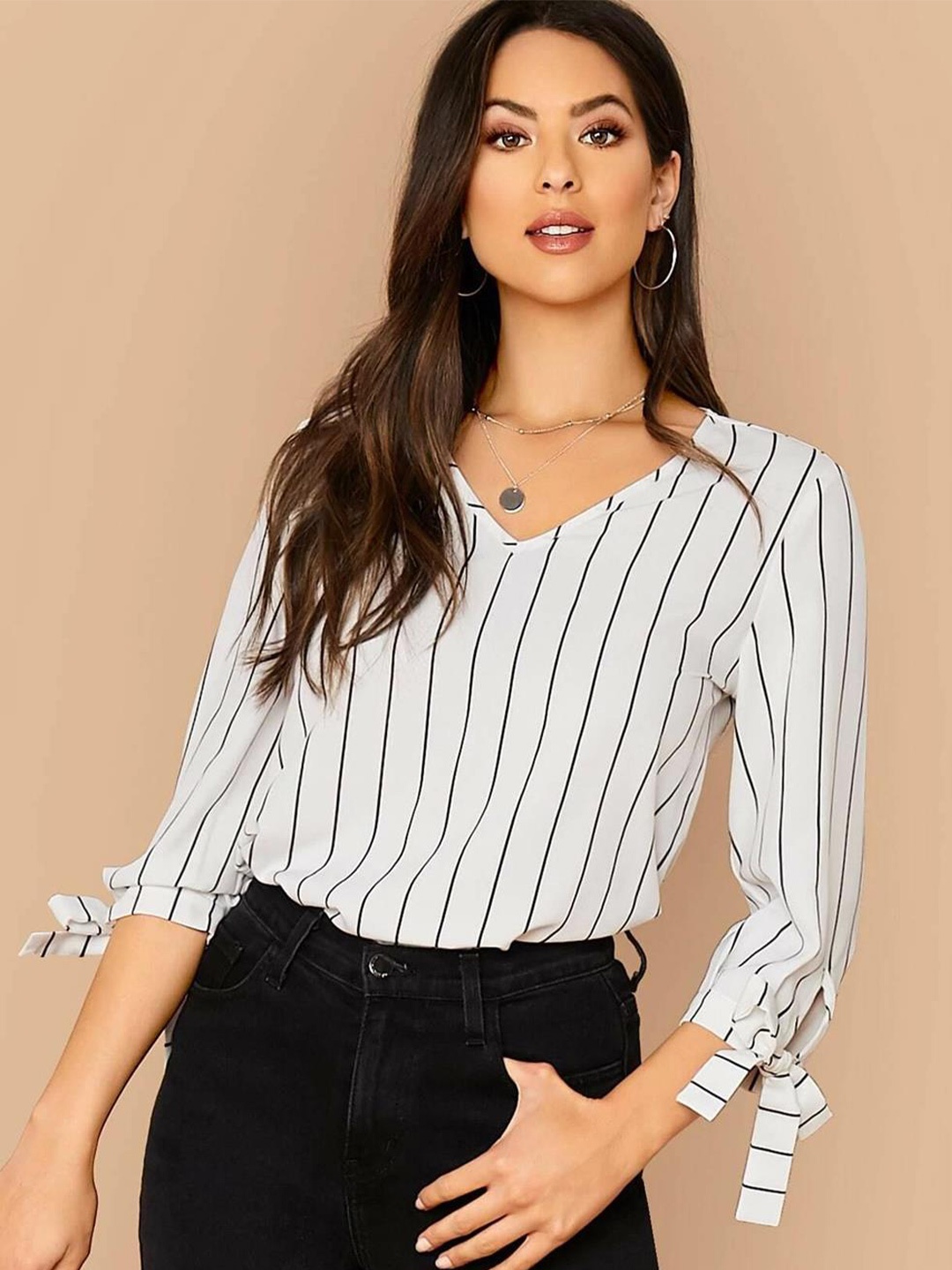 

Kotty Striped V-Neck Regular Top, White