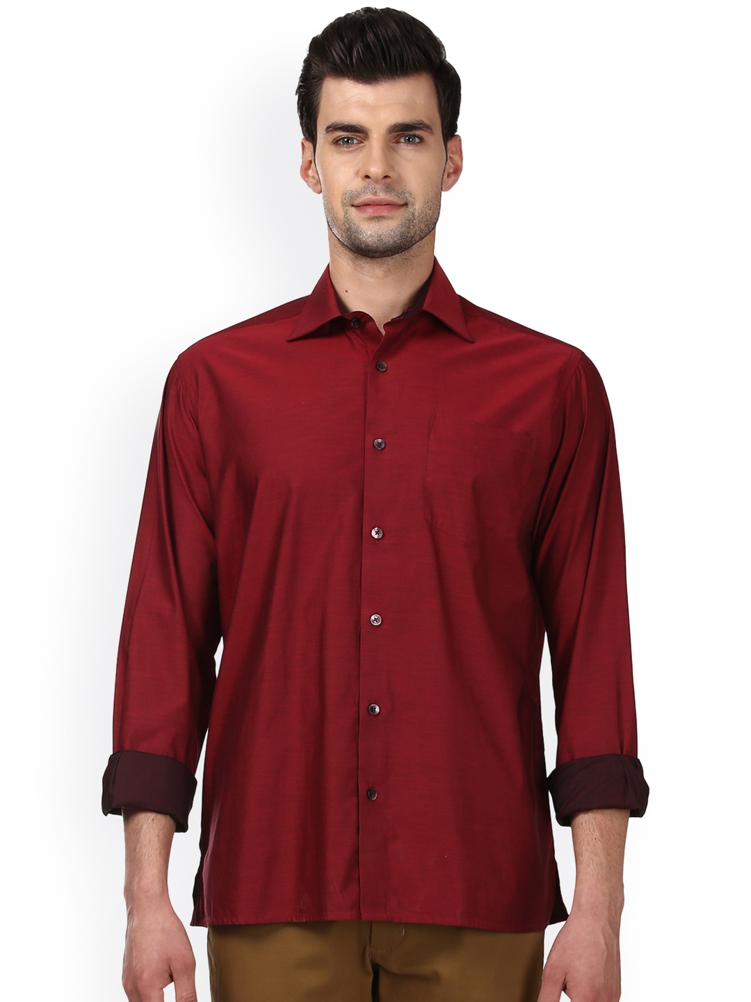 

ColorPlus Men Maroon Tailored Fit Solid Casual Shirt