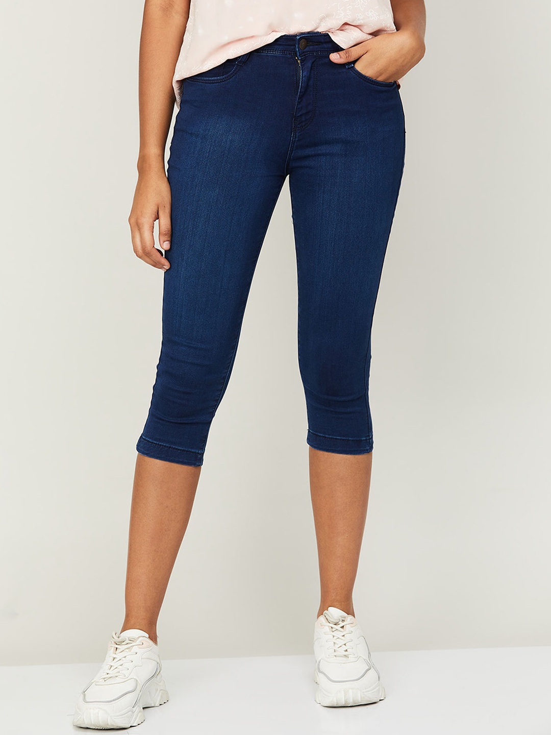 

Fame Forever by Lifestyle Women Mid-Rise Cropped Cotton Jeans, Blue