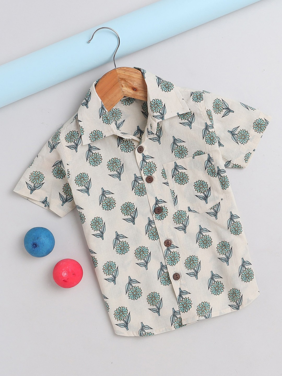 

The Magic Wand Boys Slim Fit Floral Printed Pure Cotton Casual Shirt, Off white