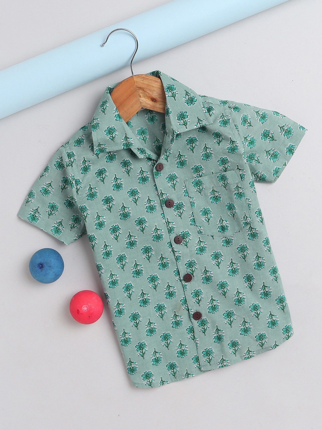 

The Magic Wand Boys Slim Fit Floral Printed Pure Cotton Casual Shirt, Green