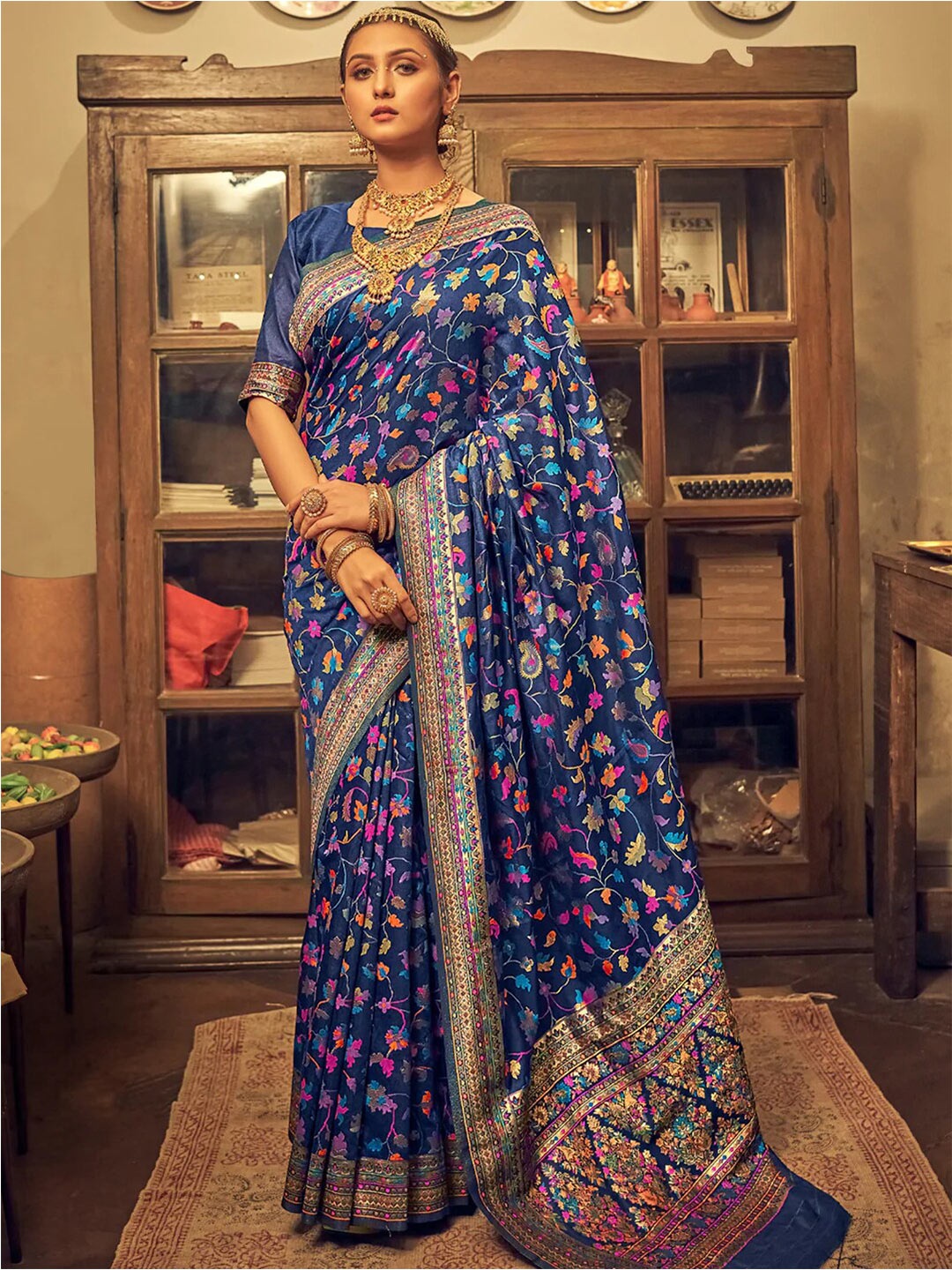 

Pisara Ethnic Motifs Woven Design Zari Silk Cotton Banarasi Saree, Navy blue