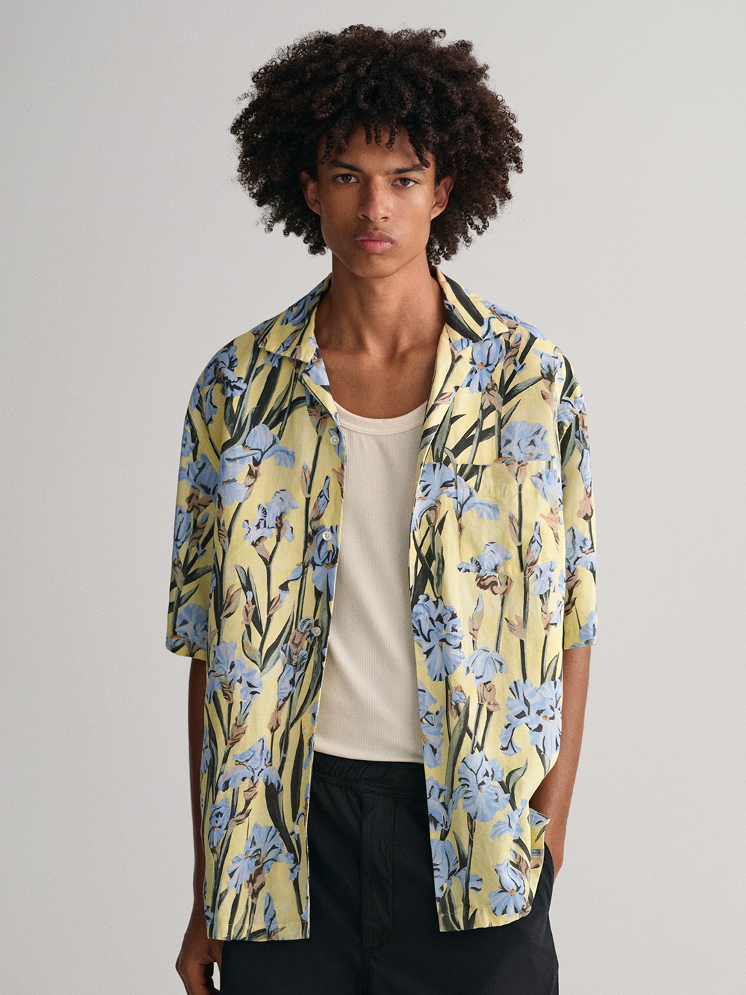 GANT Men Relaxed Fit Floral Printed Casual Shirt, Yellow