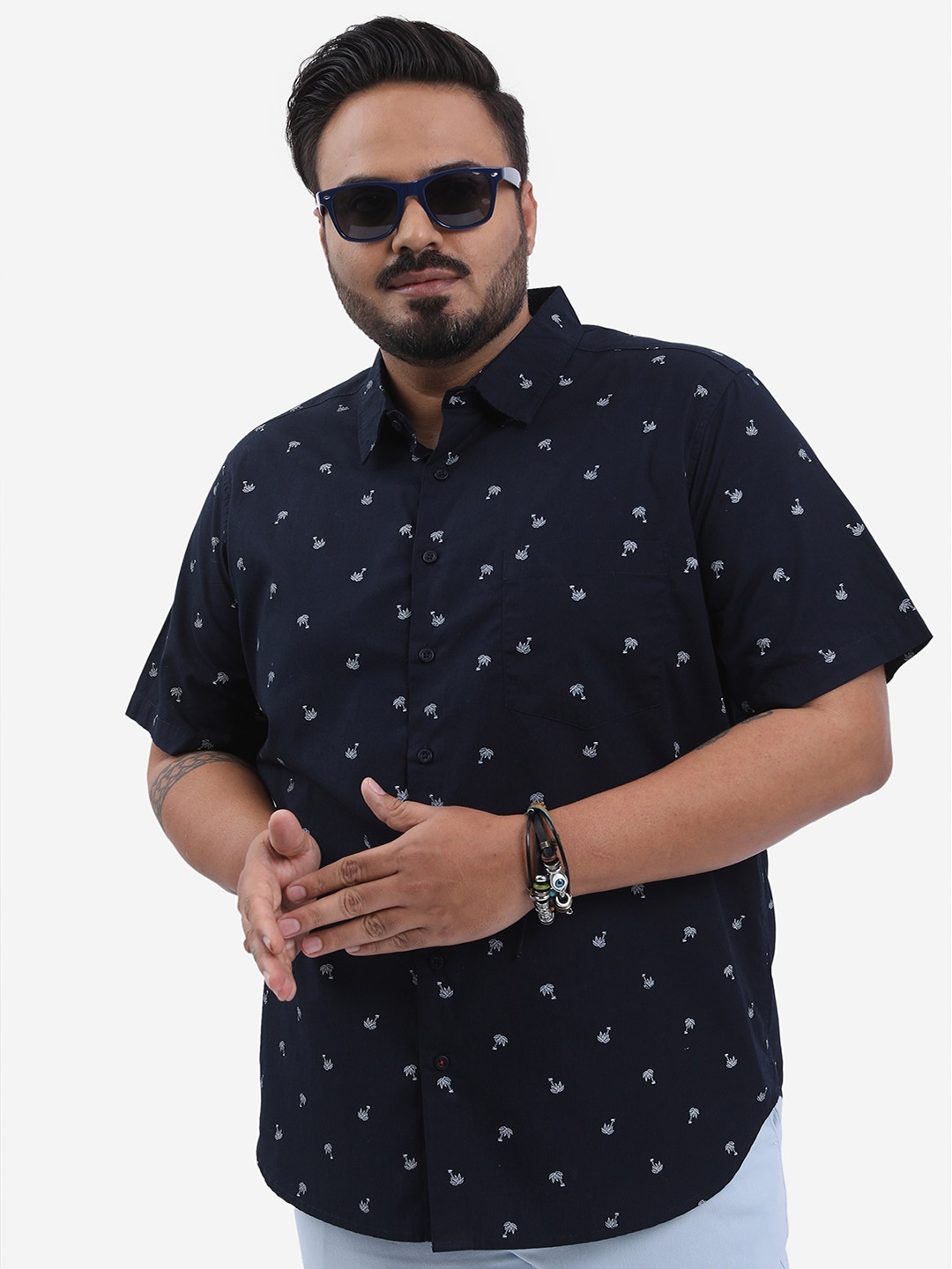 

HIGHLANDER Plus Size Conversational Printed Cotton Shirt, Navy blue