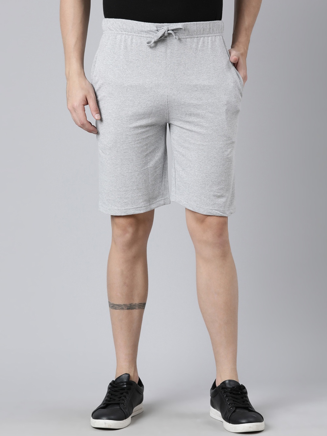 

recast Men Mid-Rise Regular Shorts, Grey