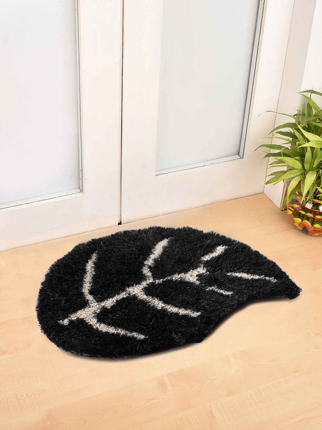 

FABINALIV Black Floral Leaf Shaped Anti-Skid Doormat