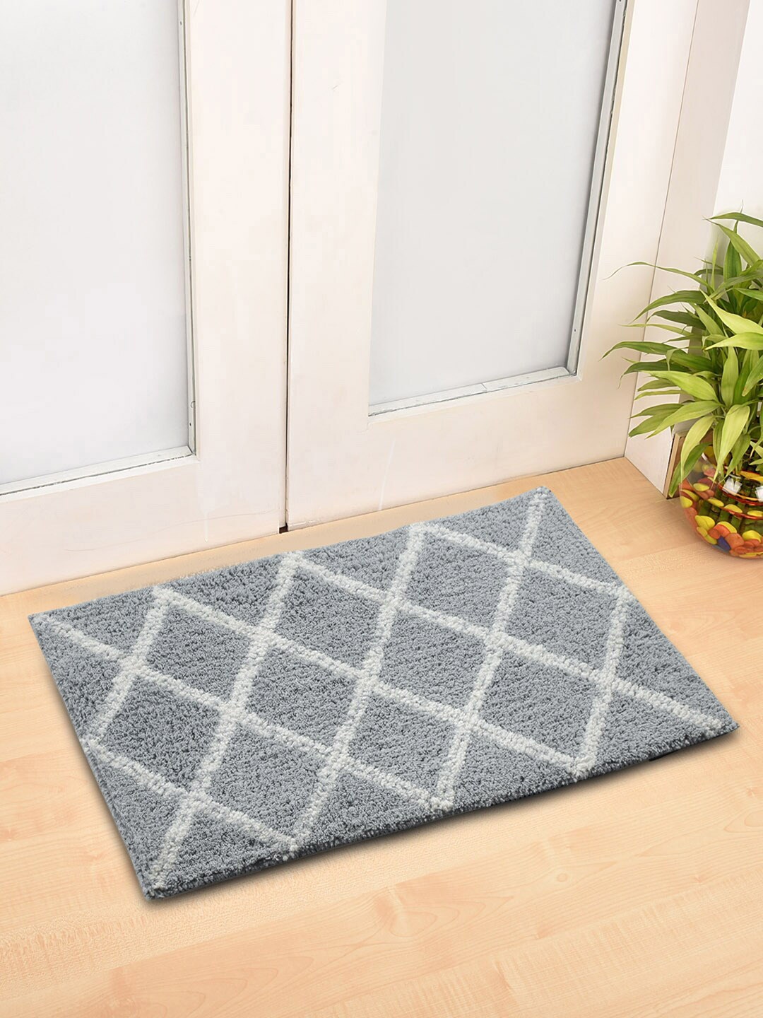 

FABINALIV Grey Geometric Patterned Anti-Skid Doormat