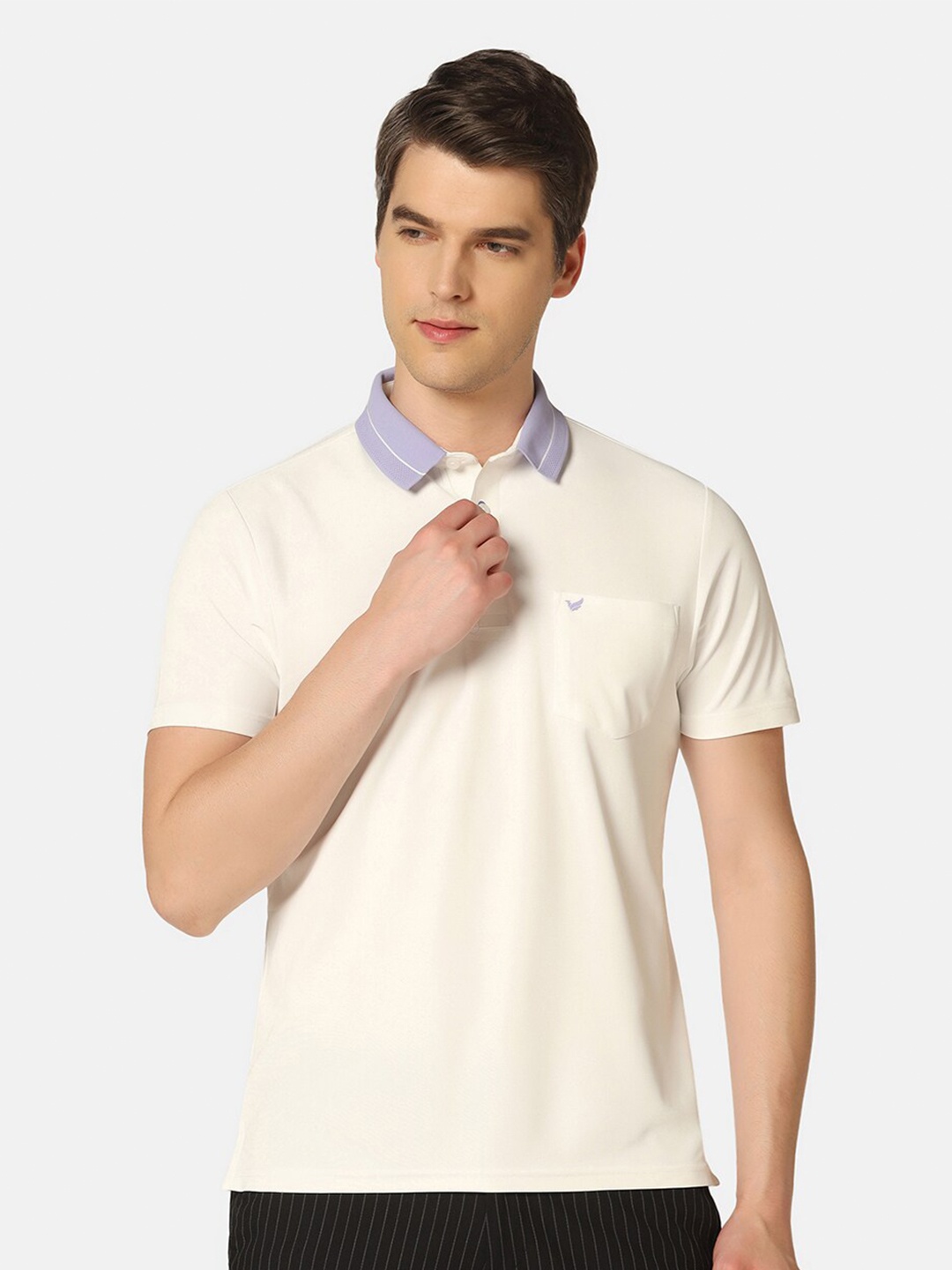 

Blackberrys Men White Solid TechPro Polo Tshirts