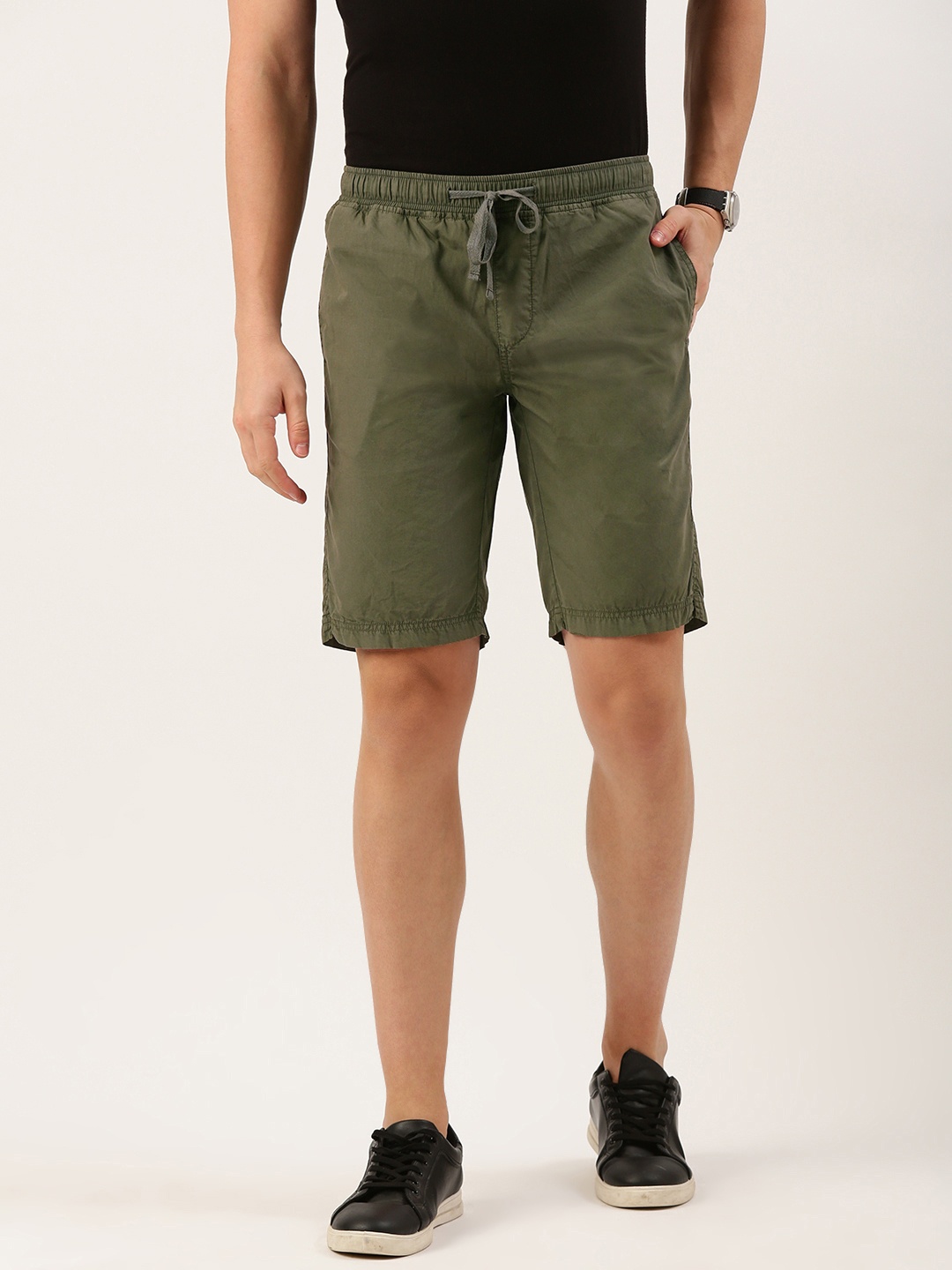 

IVOC Men Regular Fit Olive Green Shorts