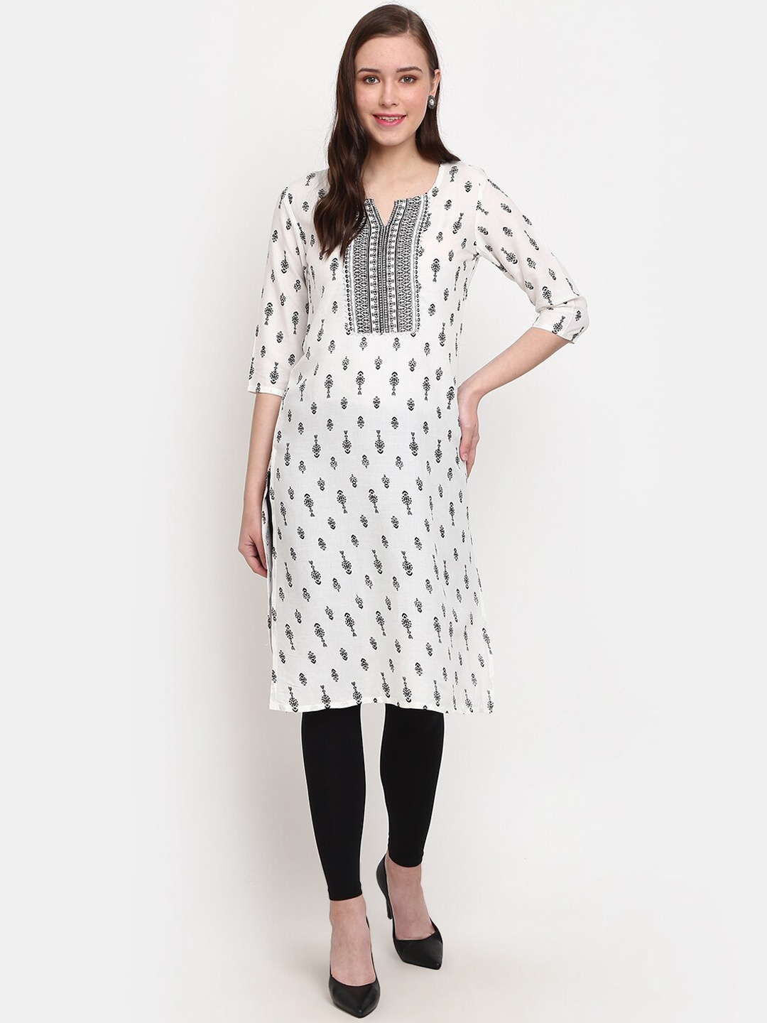 

V-Mart Ethnic Motifs Printed Gotta Patti Kurta, Off white