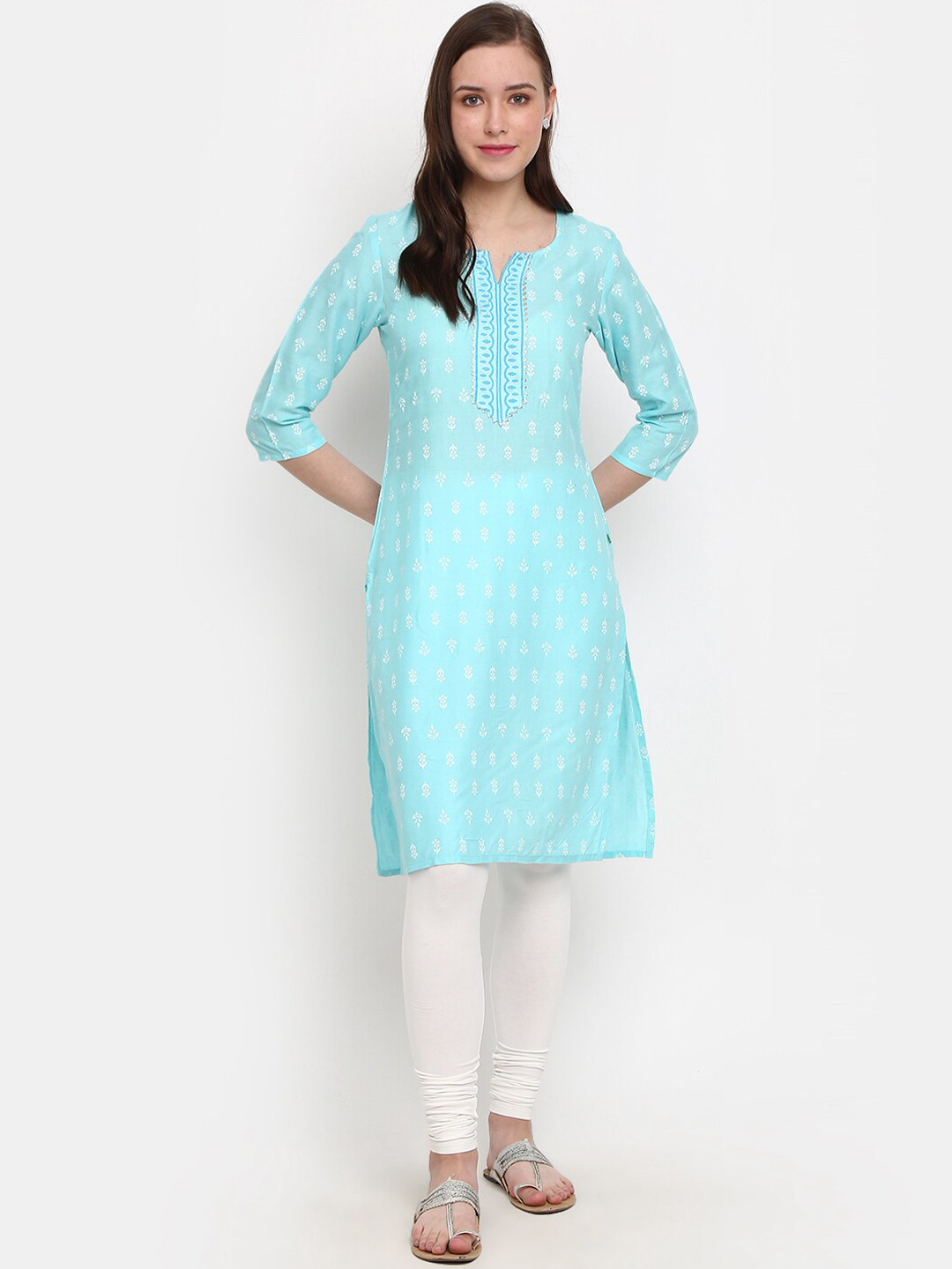 

V-Mart Ethnic Motifs Printed Gotta Patti Kurta, Blue