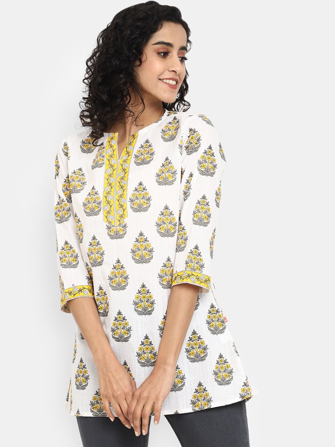 

V-Mart Floral Printed Pure Cotton Kurta, White