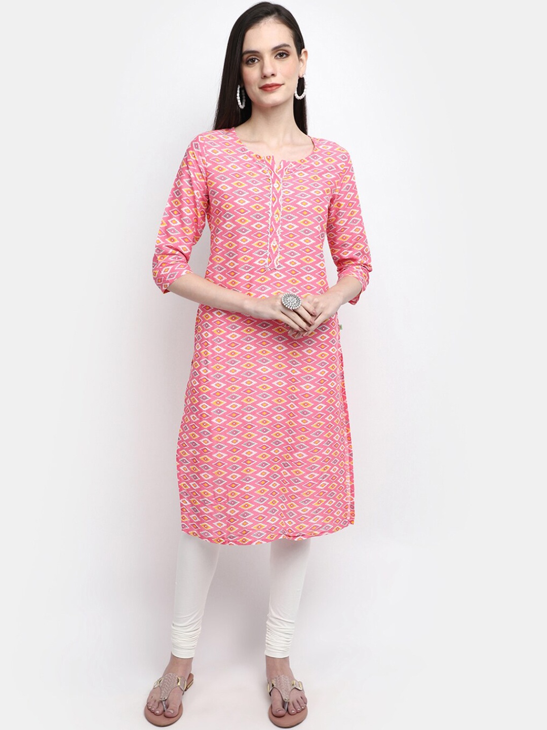 

V-Mart Geometric Printed Gotta Patti Kurta, Pink