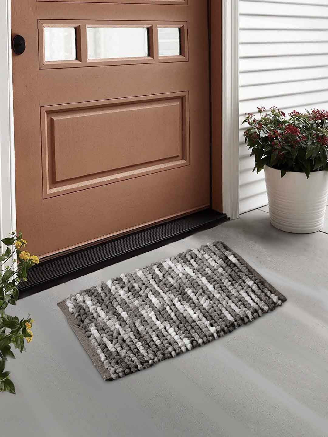 

FABINALIV Brown & White Self-Designed Anti-Skid Doormat