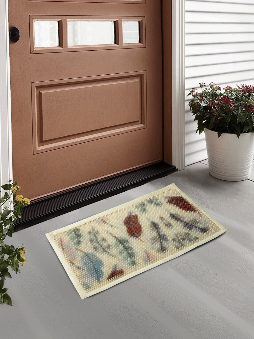

FABINALIV Beige & Red Graphic-Designed Anti-Skid Doormat