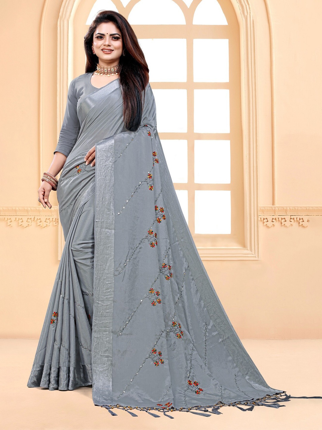 

Nityanta Fab Floral Embroidered Saree, Grey