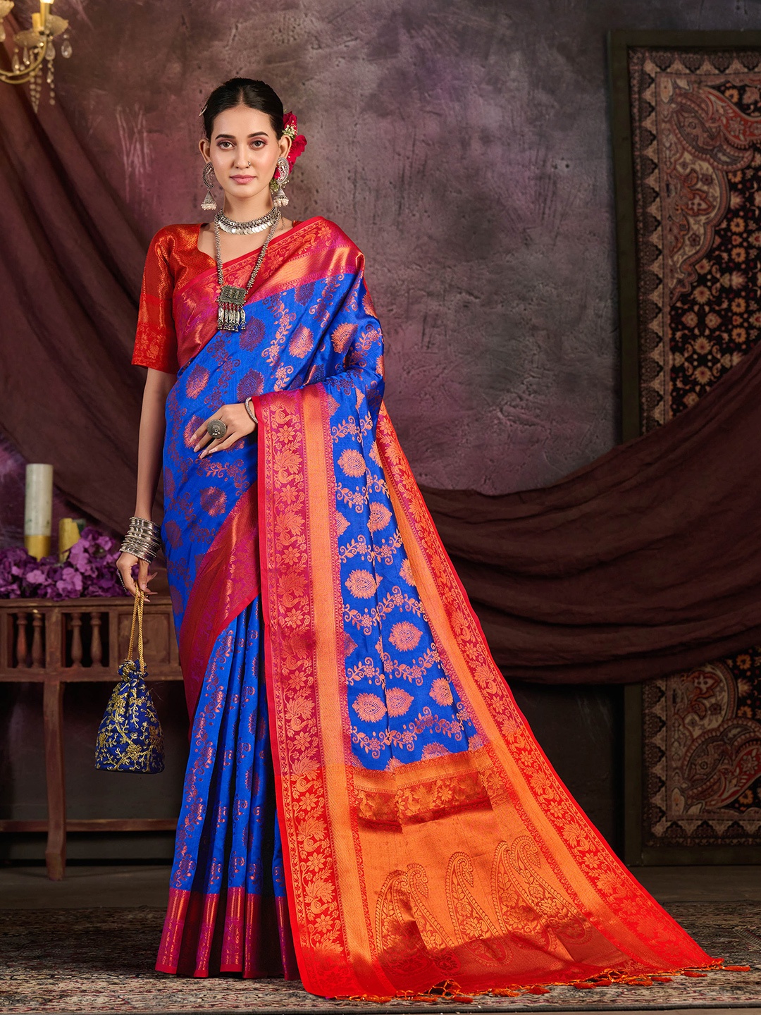 

MIMOSA Ethnic Motif Woven Design Zari Kanjeevaram Saree, Blue