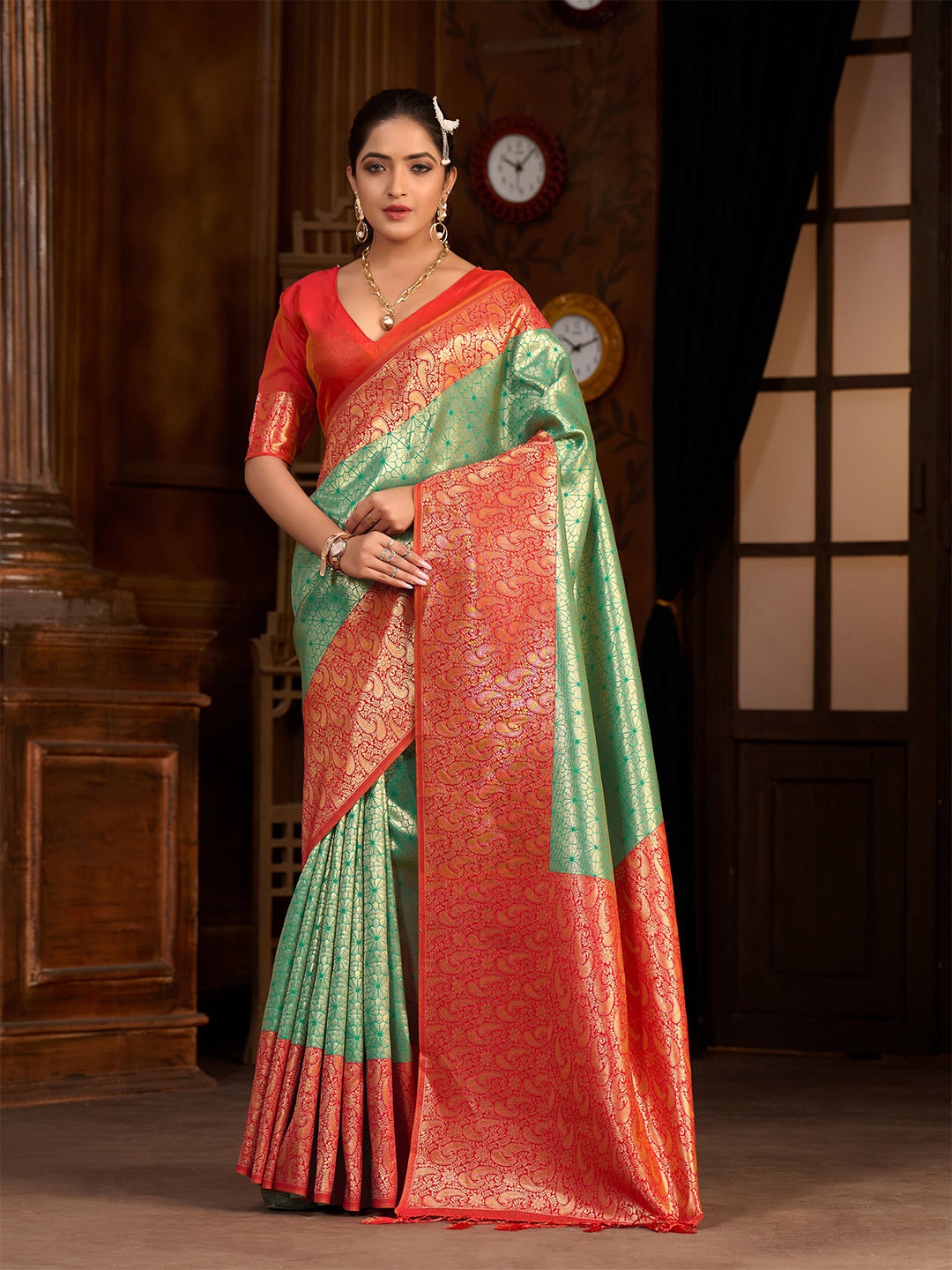 

MIMOSA Ethnic Motif Woven Design Zari Kanjeevaram Saree, Turquoise blue