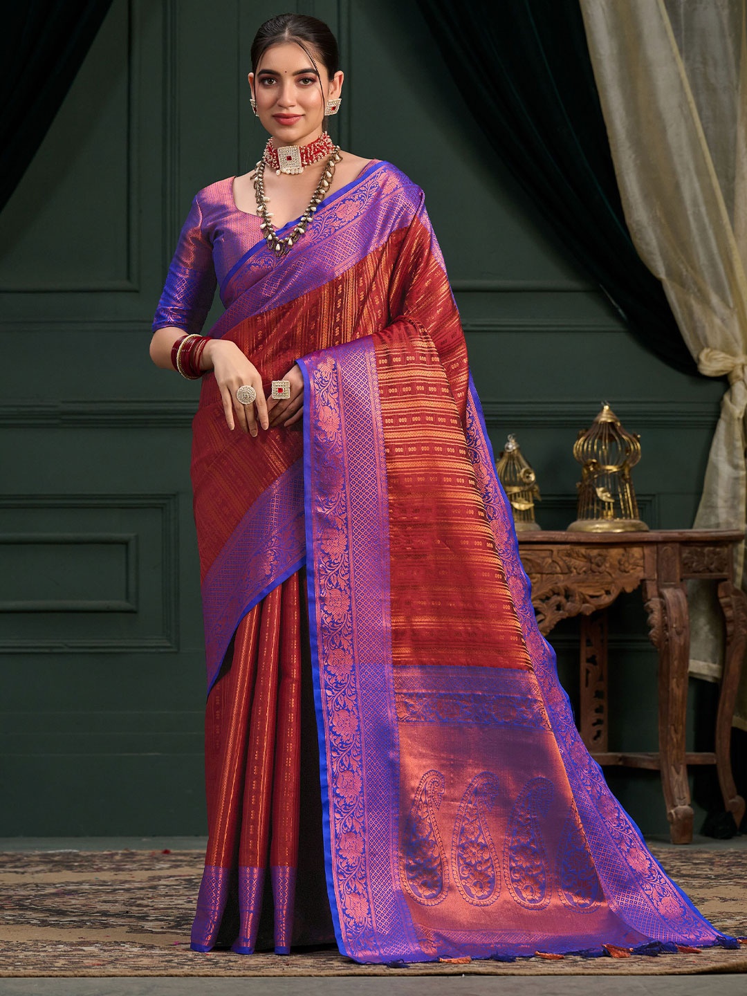 

MIMOSA Ethnic Motif Woven Design Zari Kanjeevaram Saree, Maroon
