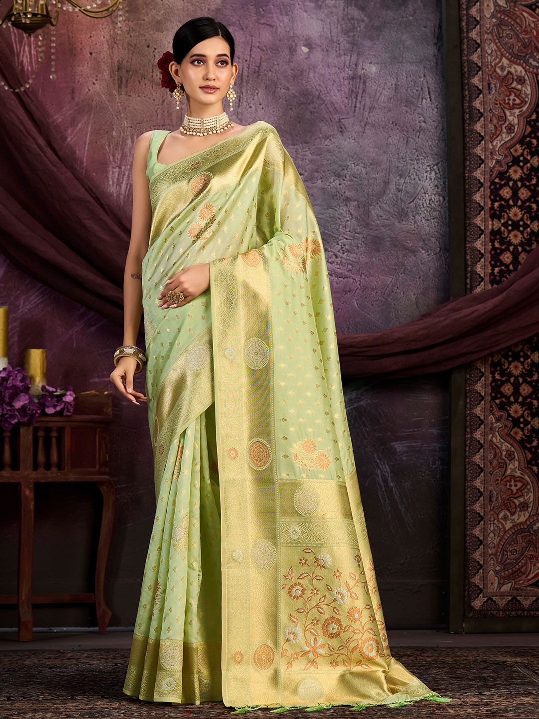 

MIMOSA Floral Woven Design Zari Kanjeevaram Saree, Green