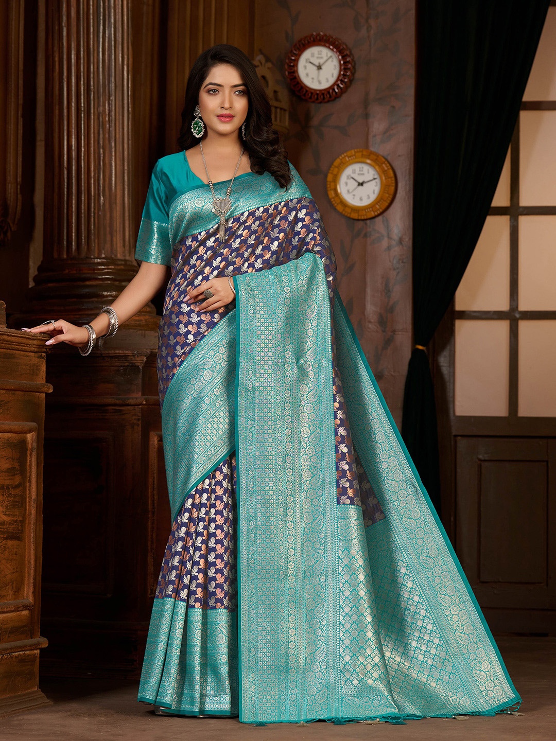 

MIMOSA Ethnic Motif Woven Design Zari Kanjeevaram Saree, Navy blue