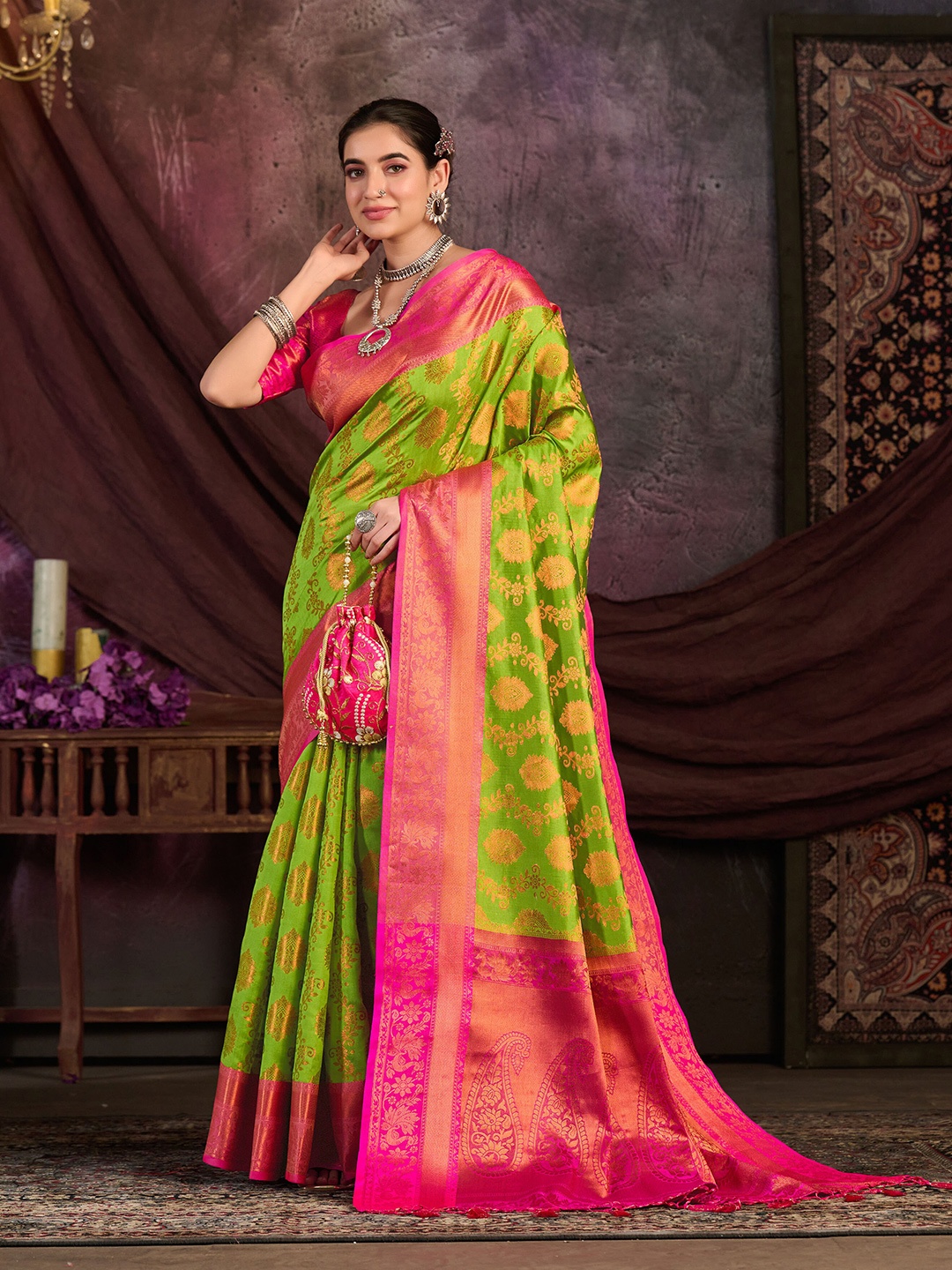 

MIMOSA Floral Woven Design Zari Kanjeevaram Saree, Lime green