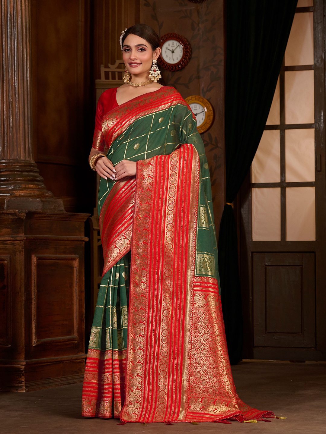

MIMOSA Checked Zari Kanjeevaram Saree, Green