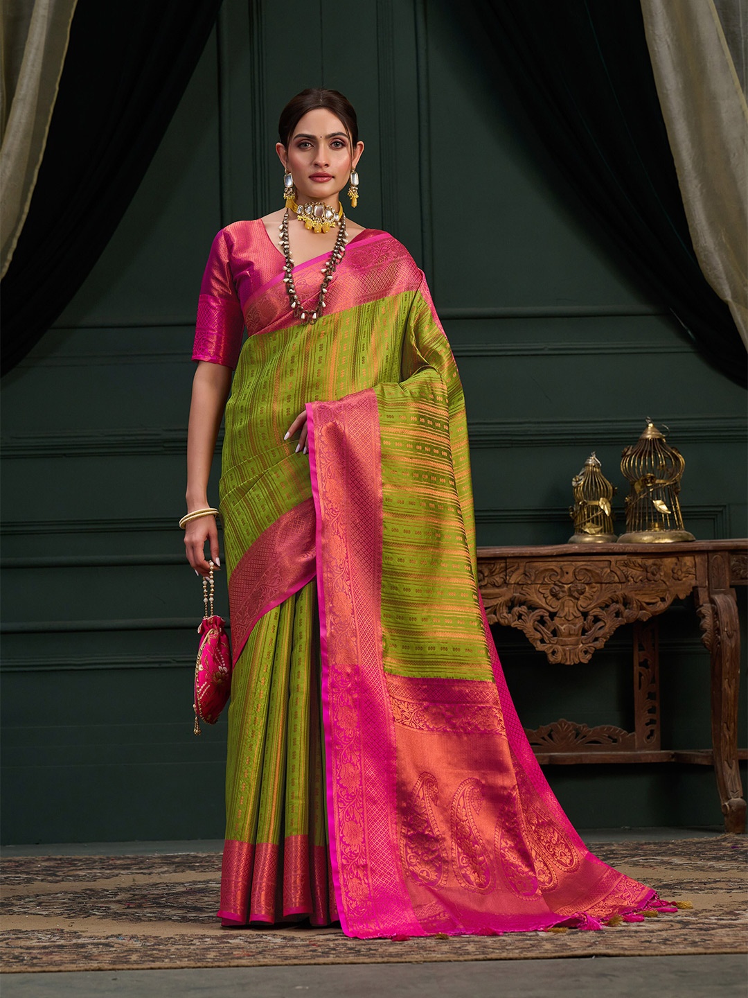 

MIMOSA Ethnic Motif Woven Design Zari Kanjeevaram Saree, Olive