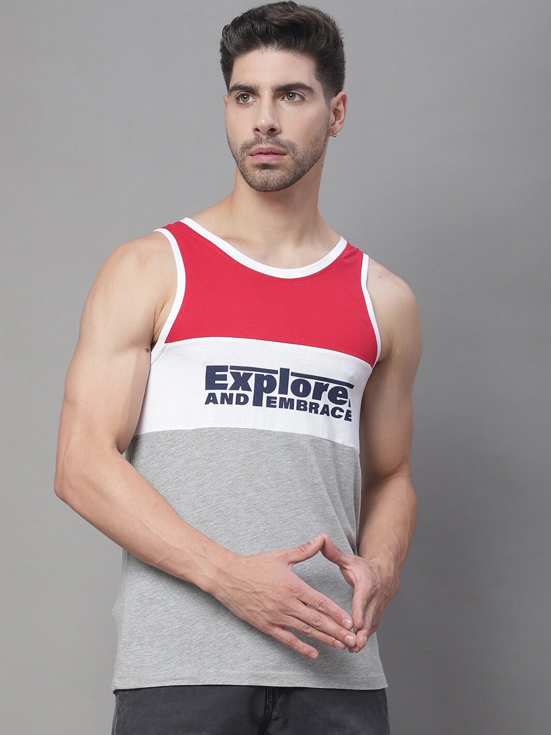 

DOOR74 Colourblocked Gym Vest, Red