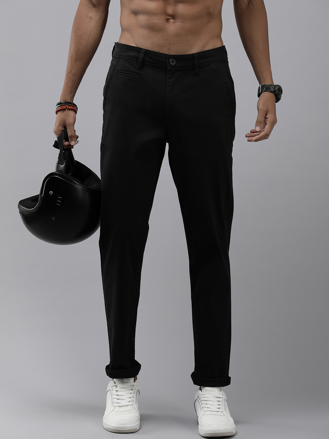 

Roadster Men Slim Fit Chinos Trousers, Black