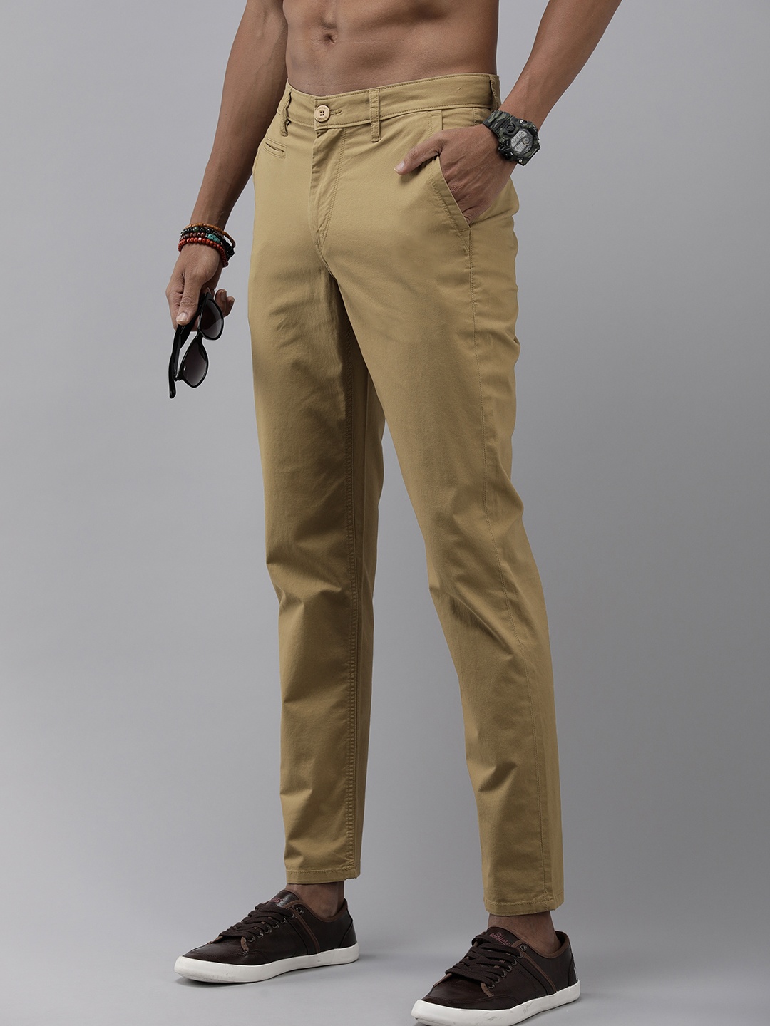 

Roadster Men Slim Fit Chinos Trousers, Khaki