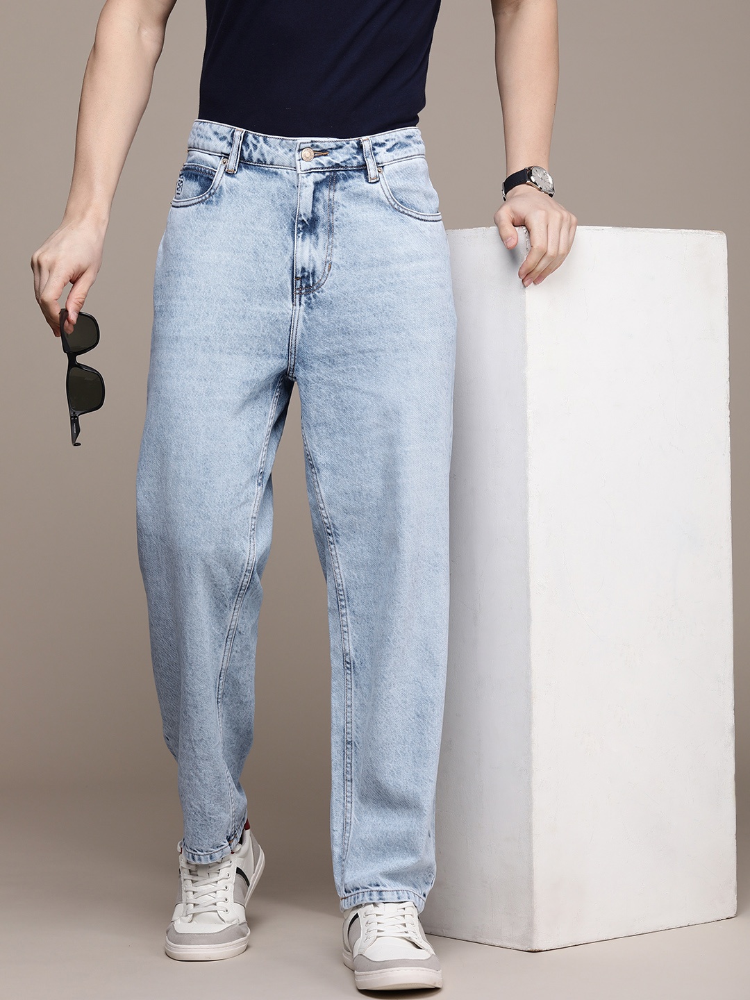 

French Connection Men Pure Cotton Loose Fit Heavy Fade Mid-Rise Jeans, Blue