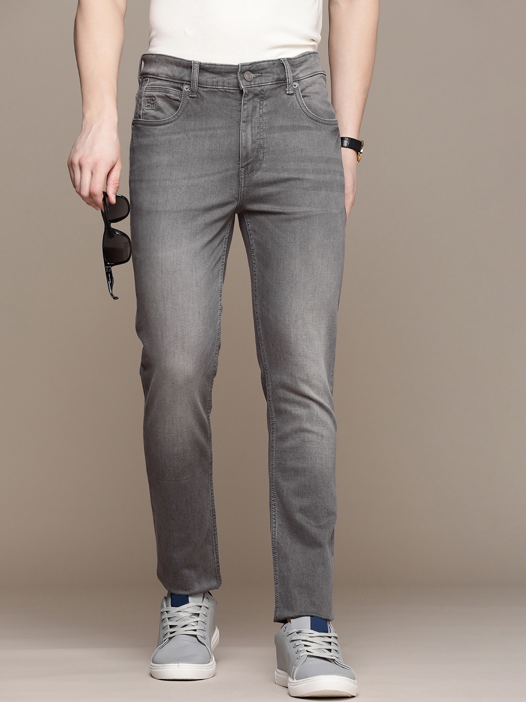 

French Connection Men Slim Fit Light Fade Stretchable Jeans, Grey