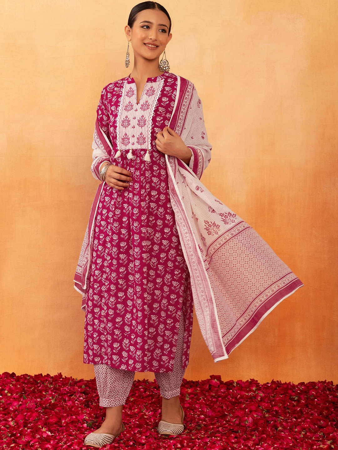 

Rang by Indya Floral Printed Pure Cotton Kurta With Salwar & Dupatta, Pink