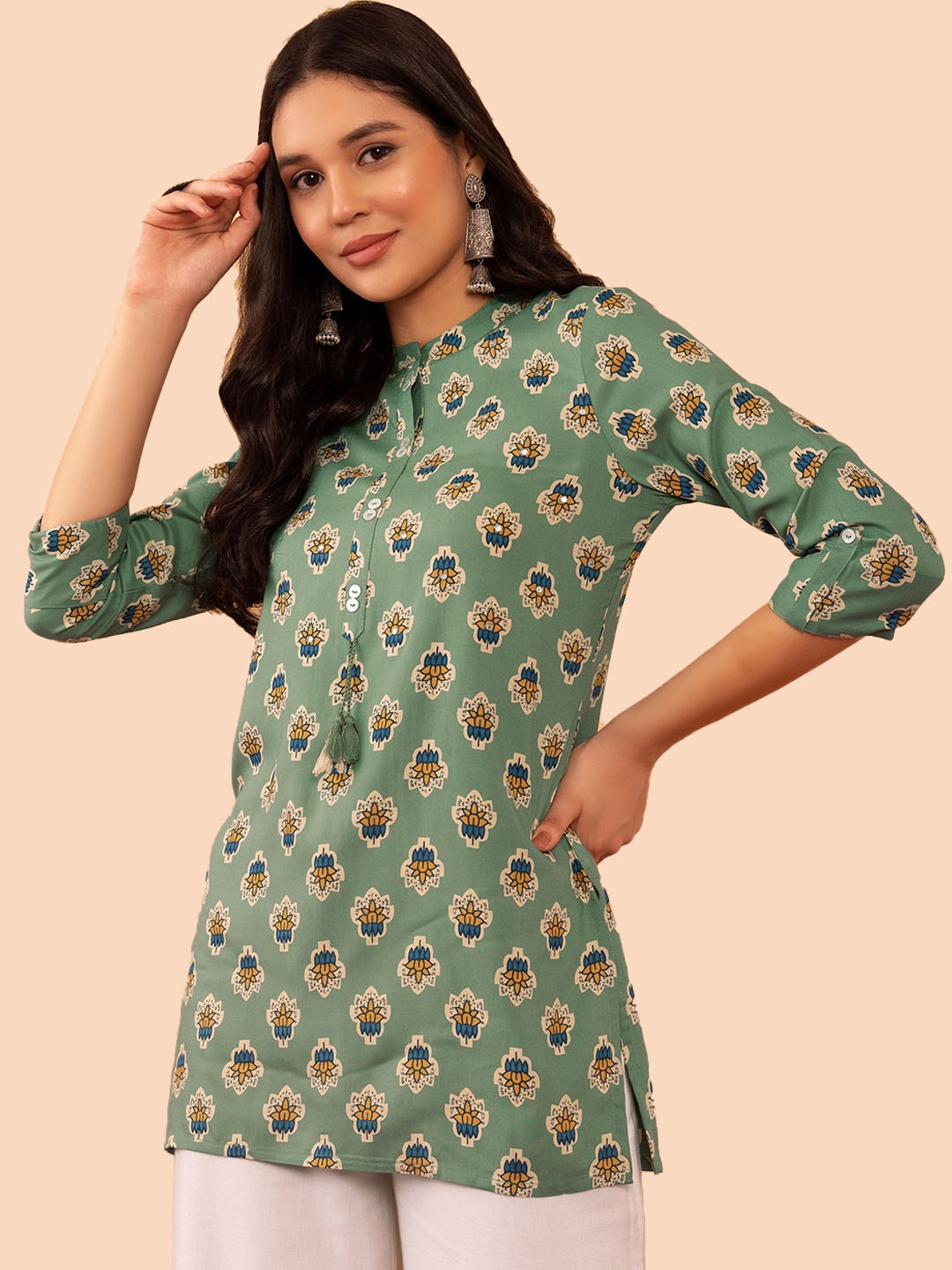 

Rang by Indya Floral Boota Printed Mandarin Collar Straight Kurti, Green