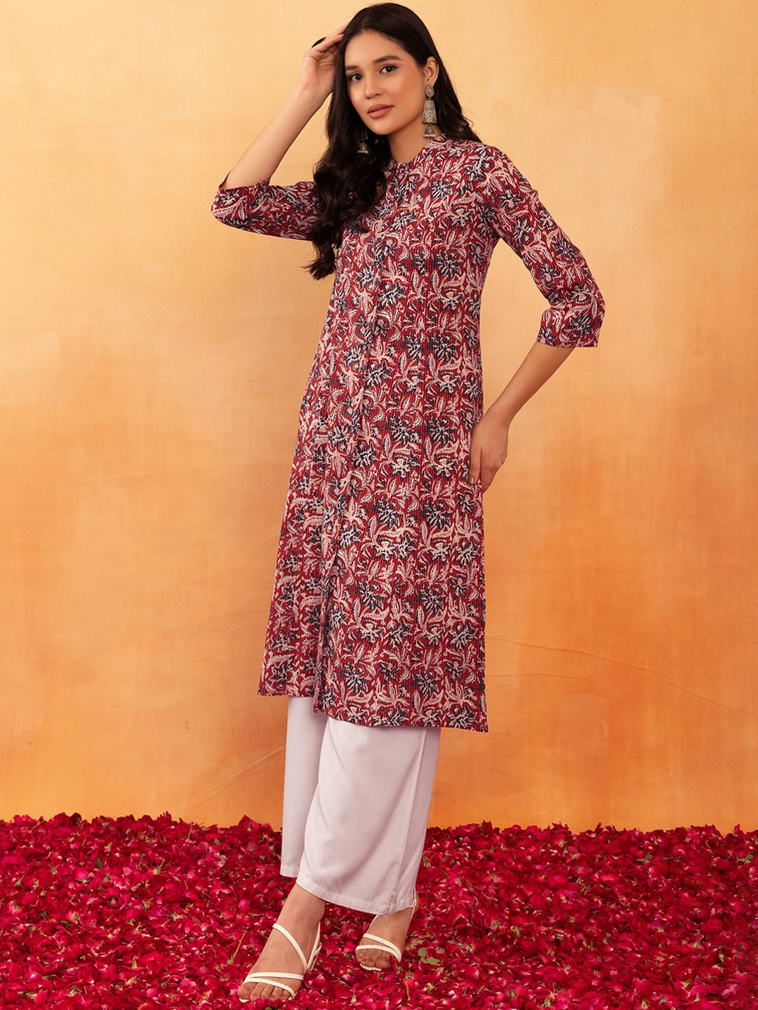 

Rang by Indya Mandarin Collar Floral Printed A-Line Kurta, Red