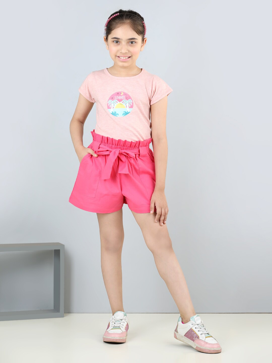 

AWW HUNNIE Girls T-shirt with Shorts Clothing Set, Pink