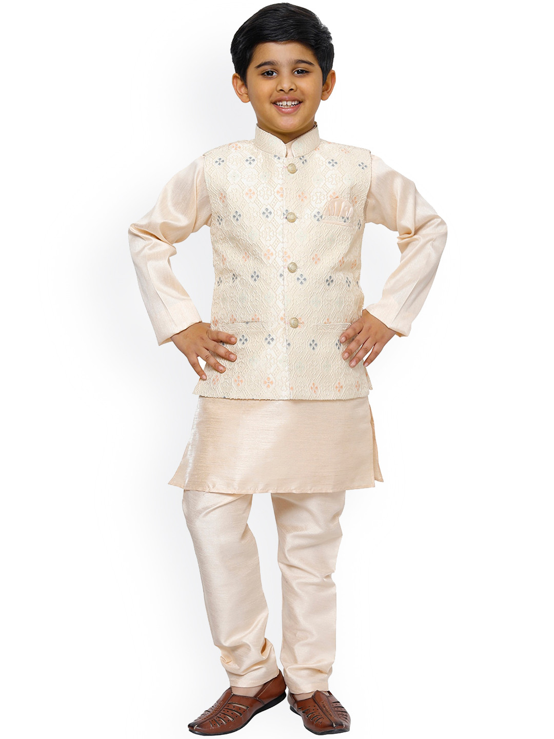 

Pro-Ethic STYLE DEVELOPER Boys Mandarin Collar Kurta with Pyjamas & Nehru Jacket, Off white