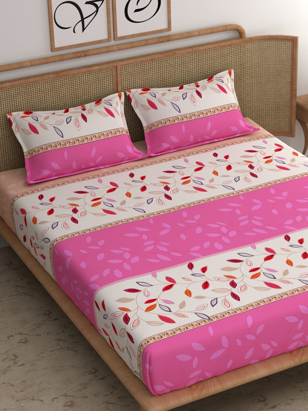 

CHHAVI INDIA Pink & Beige Floral Printed 210 TC King Bedsheet & 2 Pillow Covers