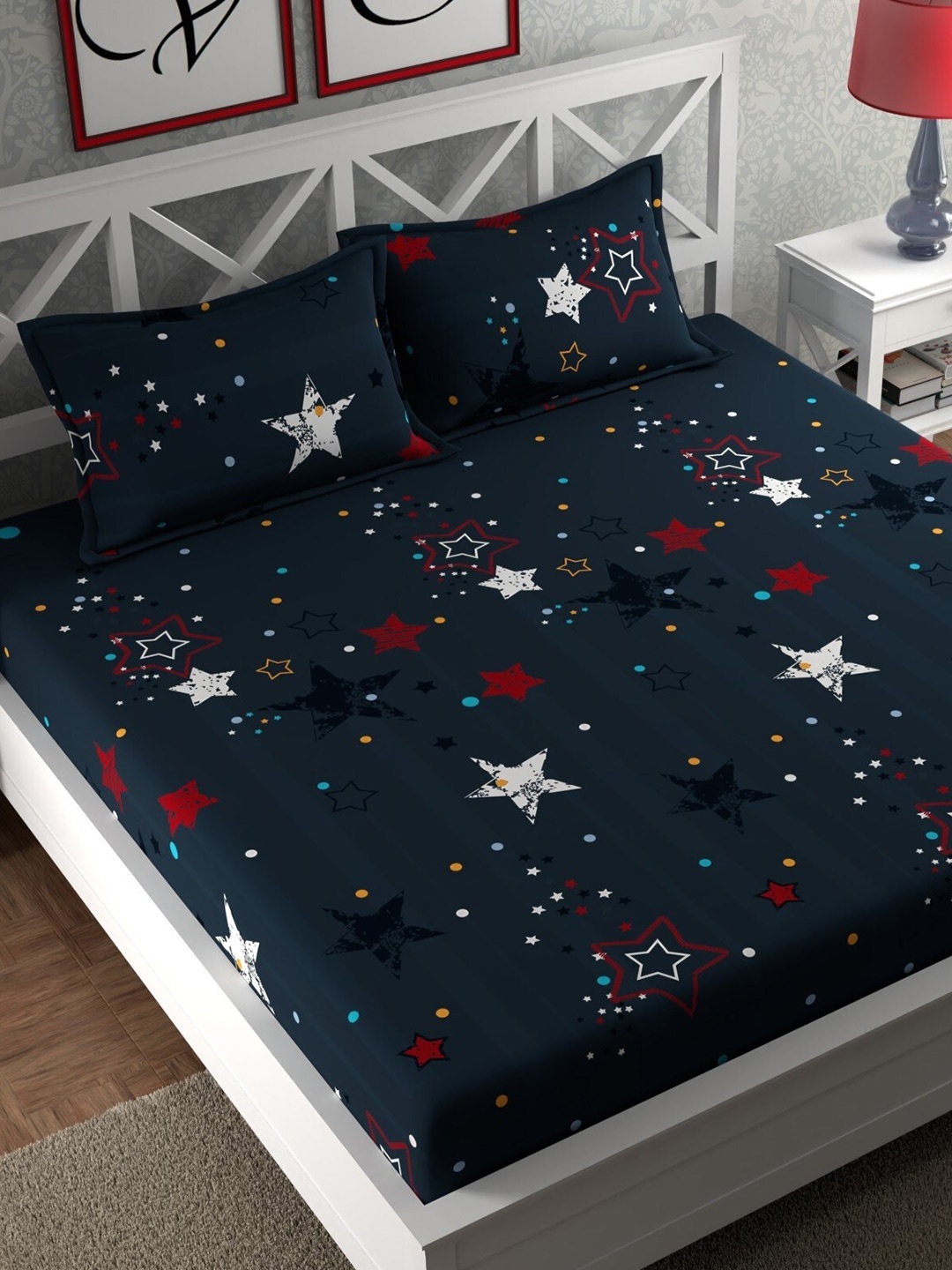 

CHHAVI INDIA Blue & Red Printed 210 TC Queen Bedsheet & 2 Pillow Covers
