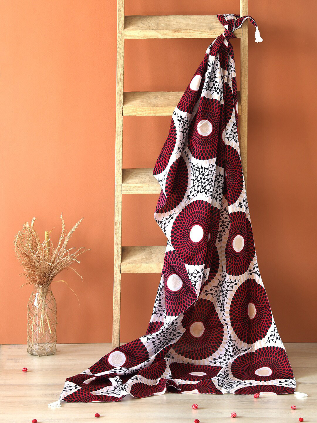 

Contrast Living Women Geometric Printed Pure Cotton Scarf, Maroon